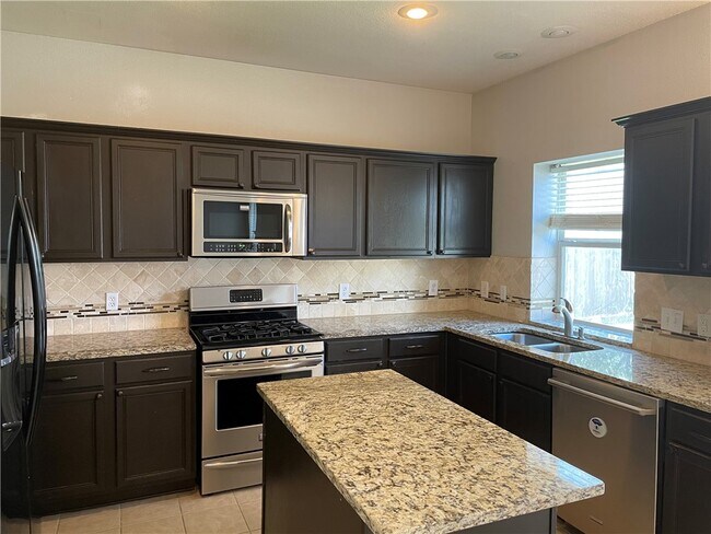3610 Eagles Nest St Round Rock, TX 78665 photo 5