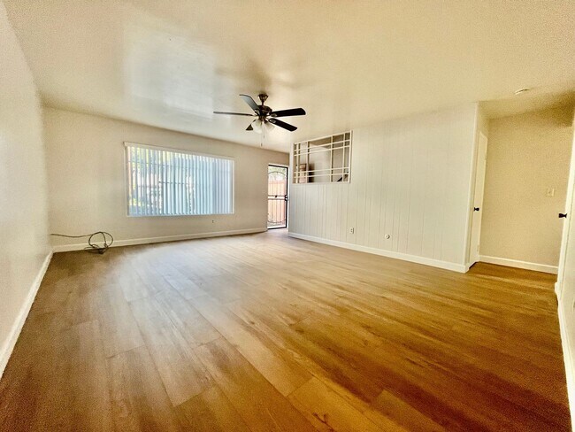 3840 Dove St San Diego, CA 92103 photo 2