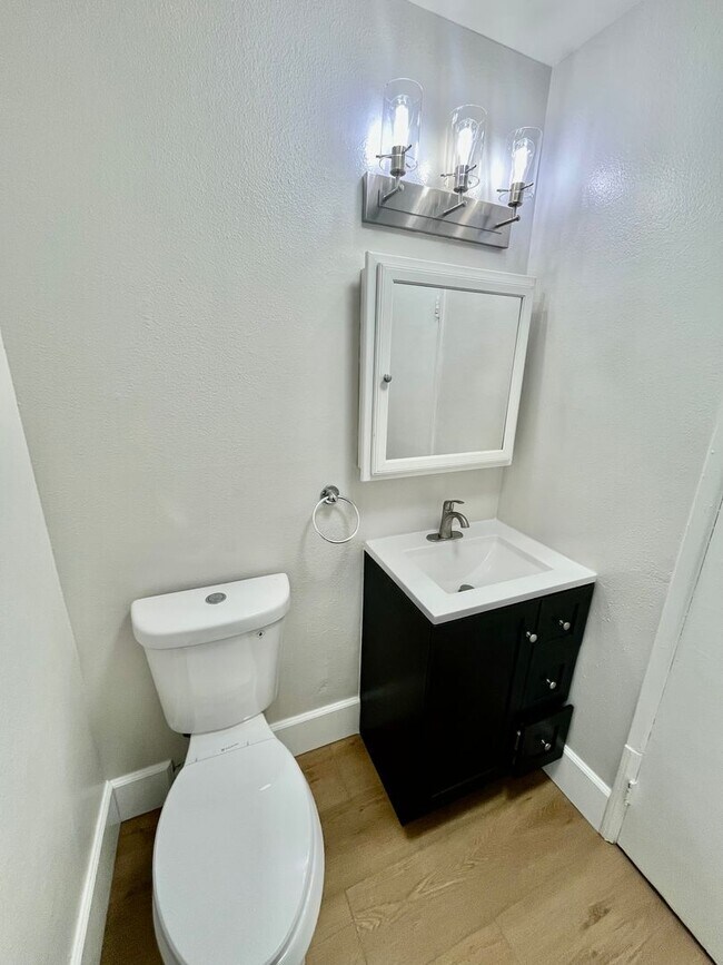 3840 Dove St San Diego, CA 92103 photo 5
