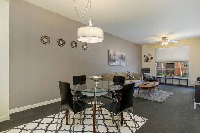 1150 J St San Diego, CA 92101 photo 4