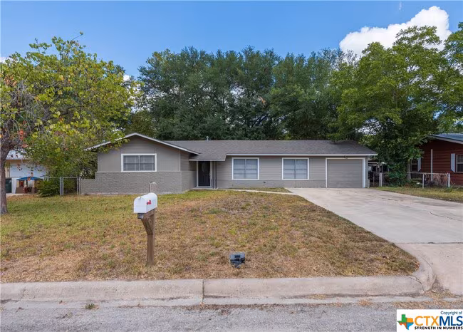 125 Palmo Dr Luling, TX 78648 photo 3