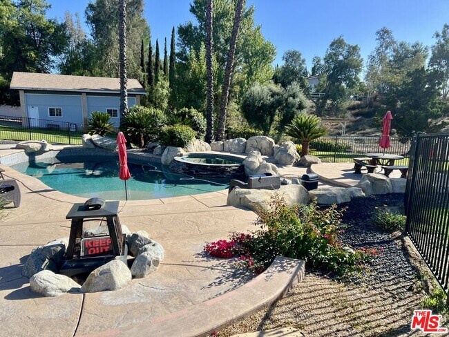 37200 Glen Oaks Rd Temecula, CA 92592 photo 5