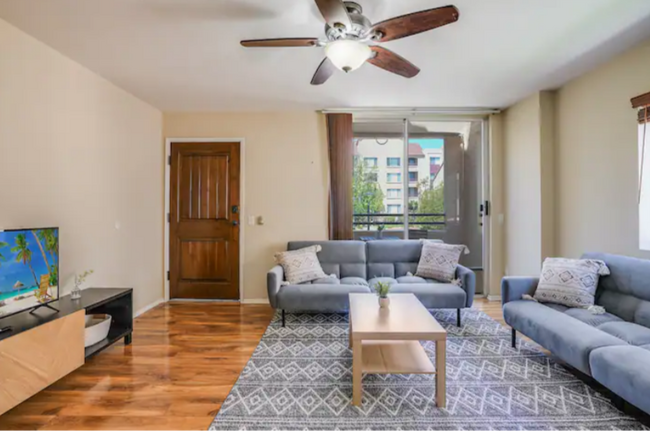 3927 Nobel Dr San Diego, CA 92122 photo 4