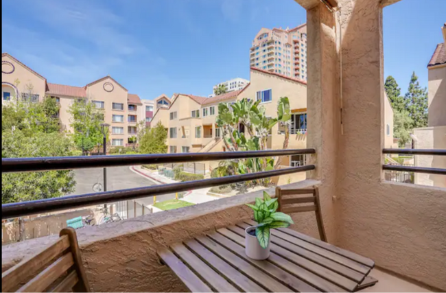 3927 Nobel Dr San Diego, CA 92122 photo 5