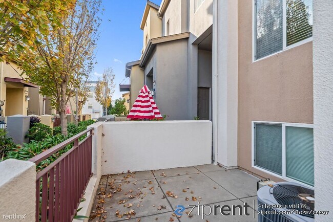 2840 10th St photo 5