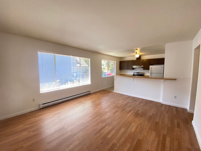 136 Market St Santa Cruz, CA 95060 photo 4