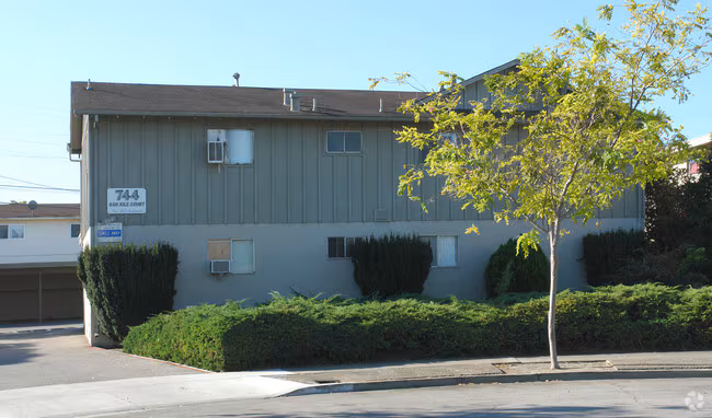 San Jule Apartments photo 2