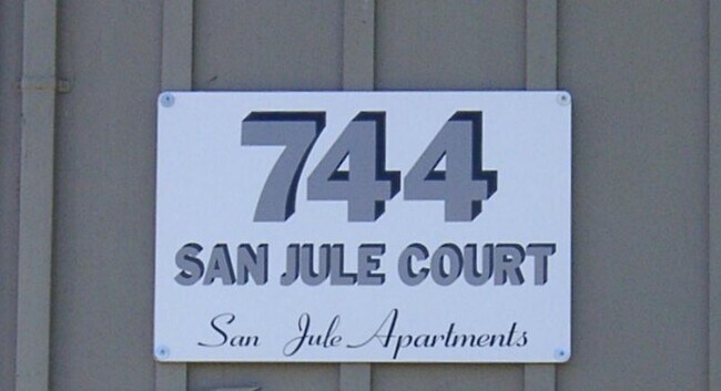 San Jule Apartments photo 3