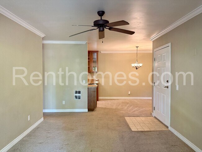 9929 Azuaga St San Diego, CA 92129 photo 4