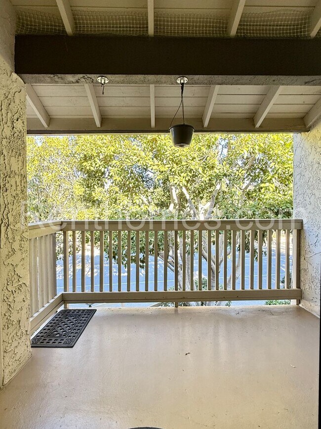 9929 Azuaga St San Diego, CA 92129 photo 3