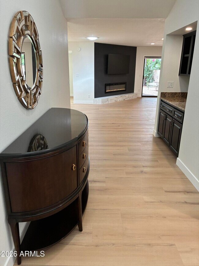 7705 N Vía De Platina Scottsdale, AZ 85258 photo 2