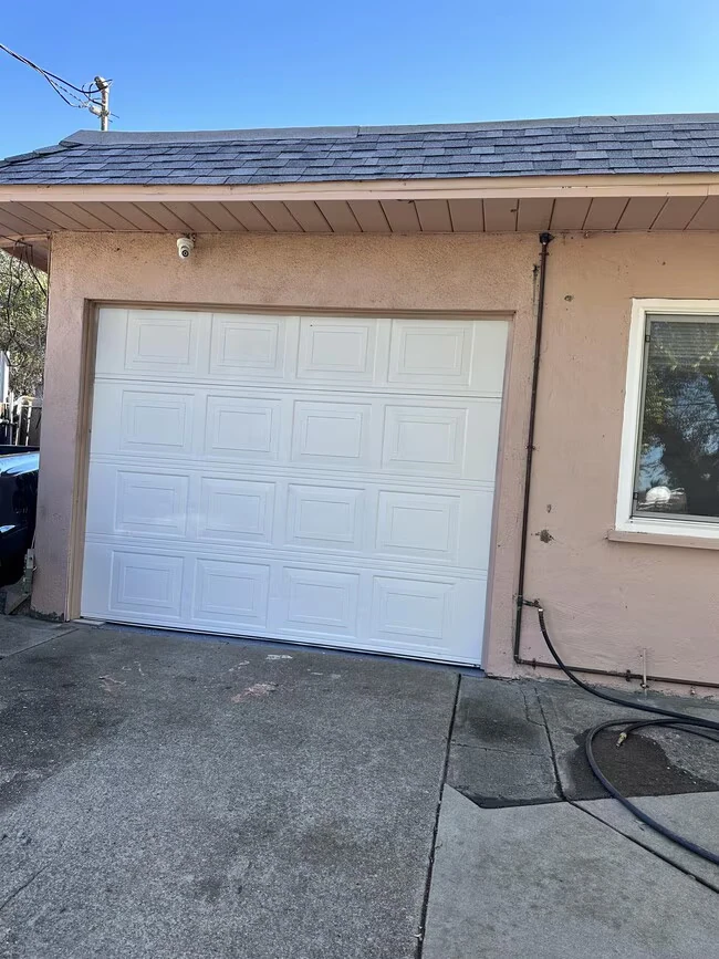 28 Mermaid Ct Bay Point, CA 94565 photo 2