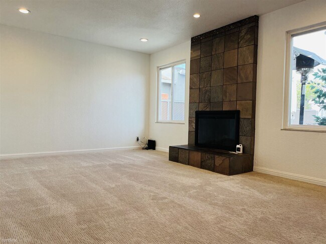 2115 Cypress Avenue, San Pablo, CA 94806 photo 3