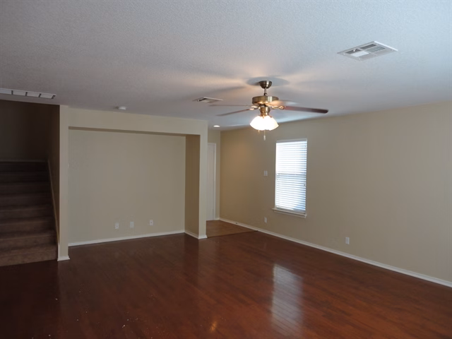 270 New Country Rd Kyle, TX 78640 photo 3