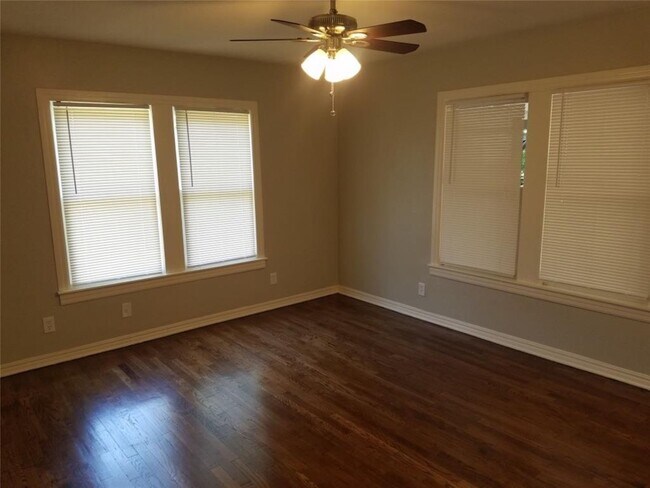 2909 Avenue A, Fort Worth, TX 76105 photo 5