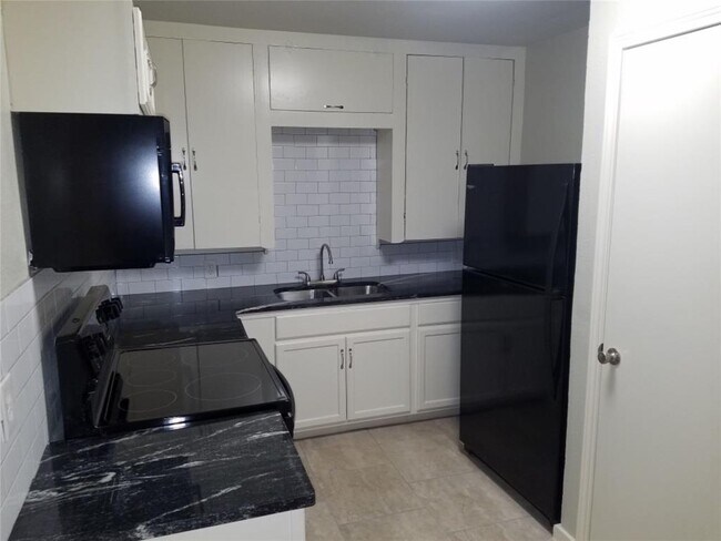2909 Avenue A, Fort Worth, TX 76105 photo 4