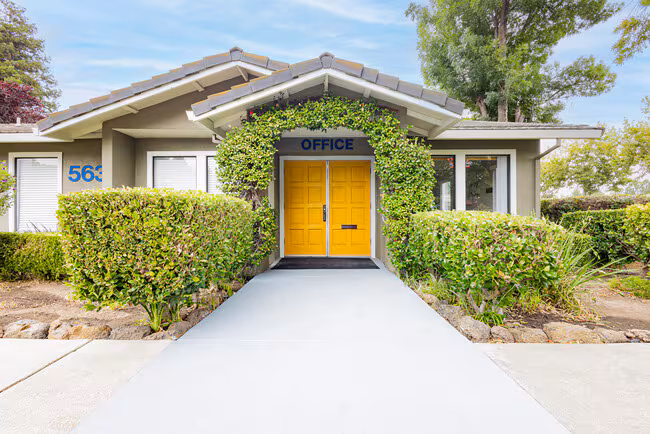 Westwinds Apartment Homes photo 4