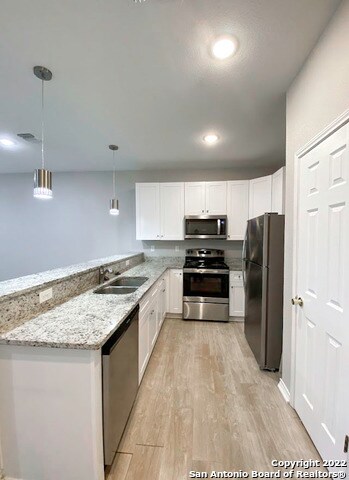 6910 Crestway Rd San Antonio, TX 78239 photo 2