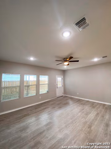 6910 Crestway Rd San Antonio, TX 78239 photo 5