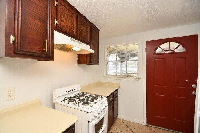 4409 Hershe Street, Houston, TX 77020 photo 4