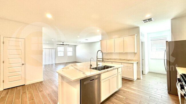 9841 S Palo Verde Dr Mesa, AZ 85212 photo 5