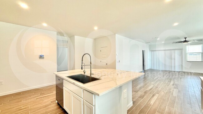 9841 S Palo Verde Dr Mesa, AZ 85212 photo 3