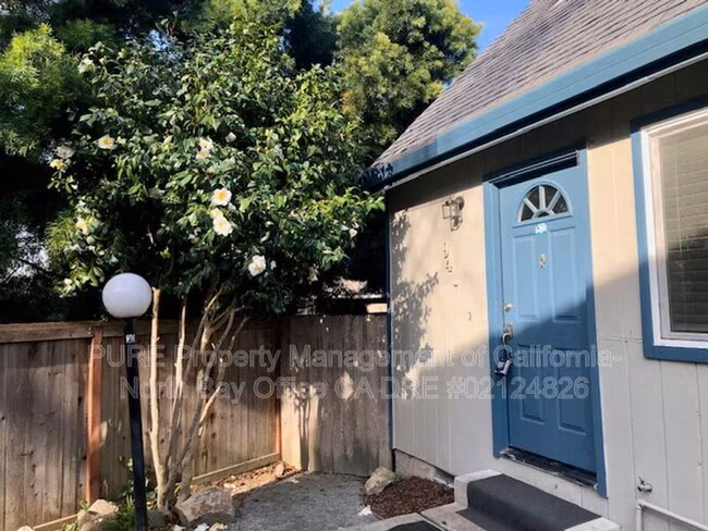 941 E Cotati Ave Cotati, CA 94931 photo 2