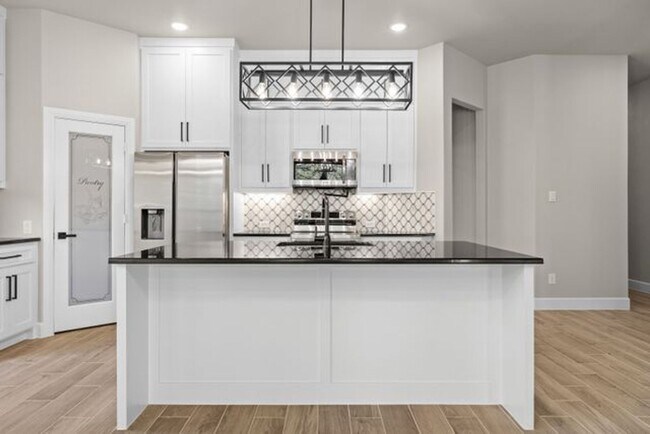 130 W 5th St Kennedale, TX 76060 photo 3