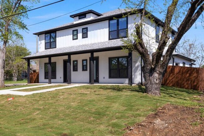 130 W 5th St Kennedale, TX 76060 photo 2