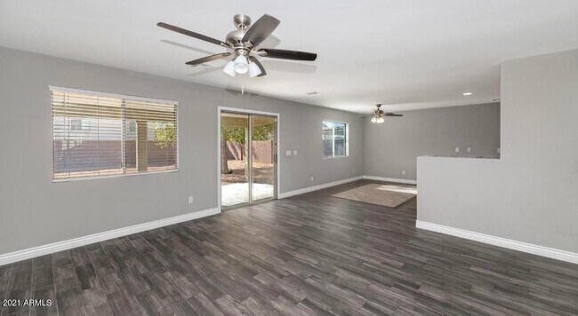 23949 W Hadley St Buckeye, AZ 85326 photo 5