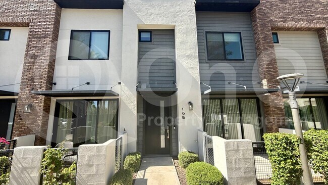 165 E Hearne Way Gilbert, AZ 85234 photo 3