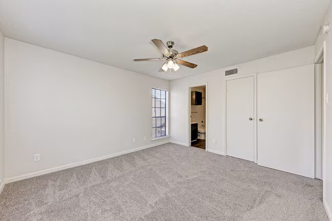 Magnolia Court Apartments photo 2