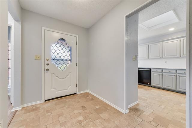 2801 Hickory Bend Dr Garland, TX 75044 photo 3