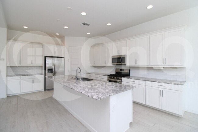 183 E Birchwood Pl Chandler, AZ 85249 photo 4