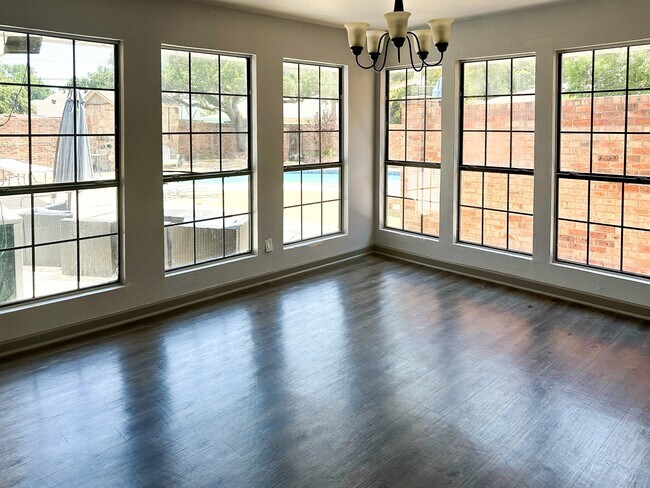 7178 Rolling Fork Drive, Dallas, TX 75227 photo 5