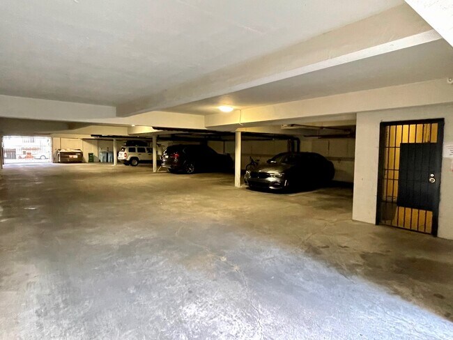 2541 Regent Street, Berkeley, CA 94704 photo 3