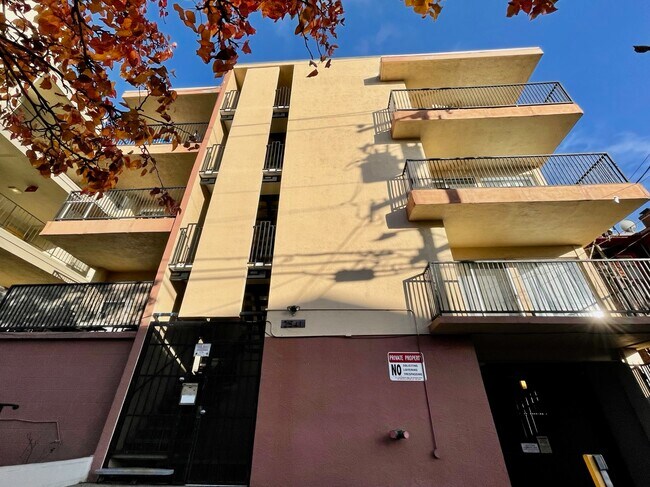 2541 Regent Street, Berkeley, CA 94704 photo 2