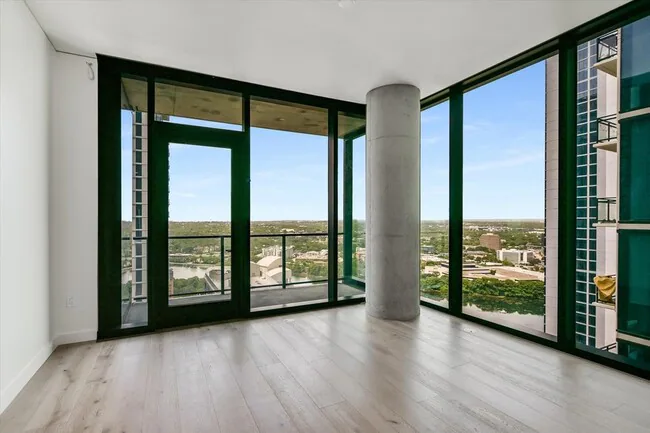 610 Davis St Austin, TX 78701 photo 4