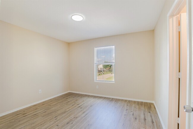 7850 Maverick Trace Lane, Cypress, TX 77433 photo 2