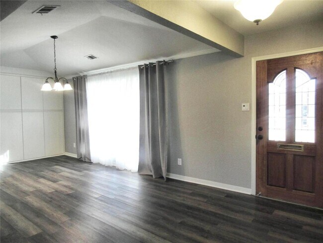 2913 Ridgedale Drive, Garland, TX 75041 photo 4