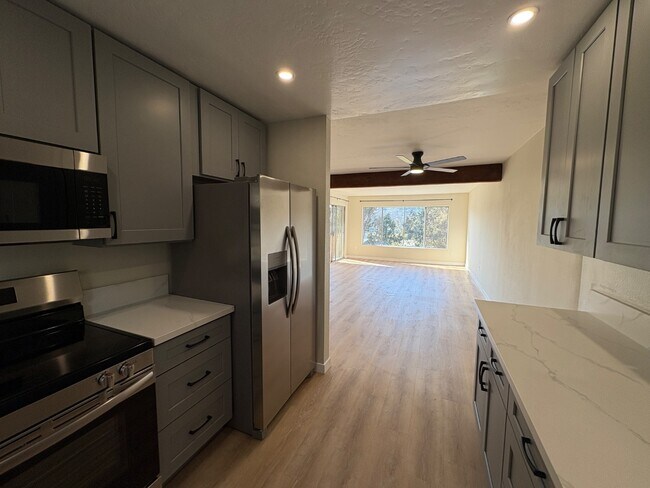 6816 Hyde Park Dr San Diego, CA 92119 photo 5