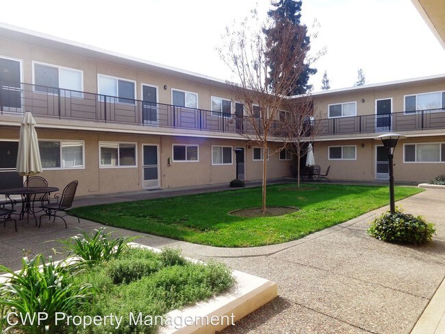 Stoakes Apartments photo 3