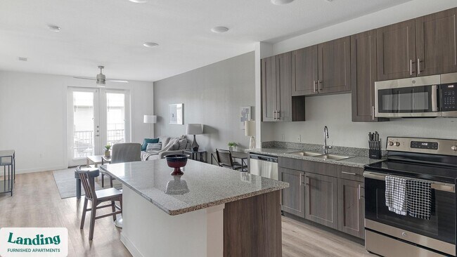 217 S Garland Ave Garland, TX 75040 photo 2