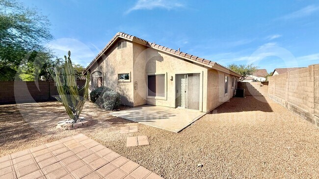 10253 East Penstamin Drive, Scottsdale, AZ 85255 photo 2