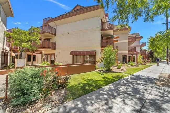 4149 El Camino Way Palo Alto, CA 94306 photo 2