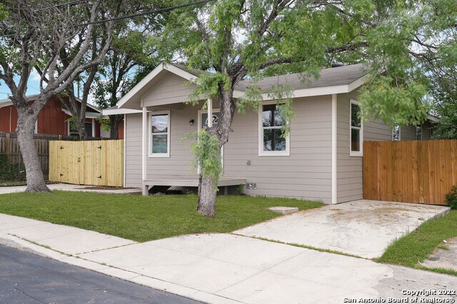 1326 Ervin St San Antonio, TX 78208 photo 3