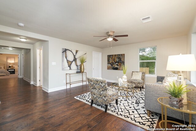 1326 Ervin St San Antonio, TX 78208 photo 5