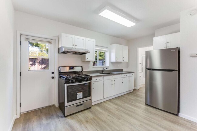 54 Annie Laurie Avenue, Mountain View, CA 94043 photo 4