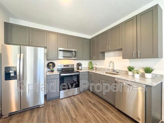 710 Shine St Belton, TX 76513 photo 5