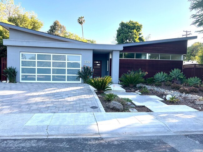 Beautiful Palo Alto Remodel photo 3